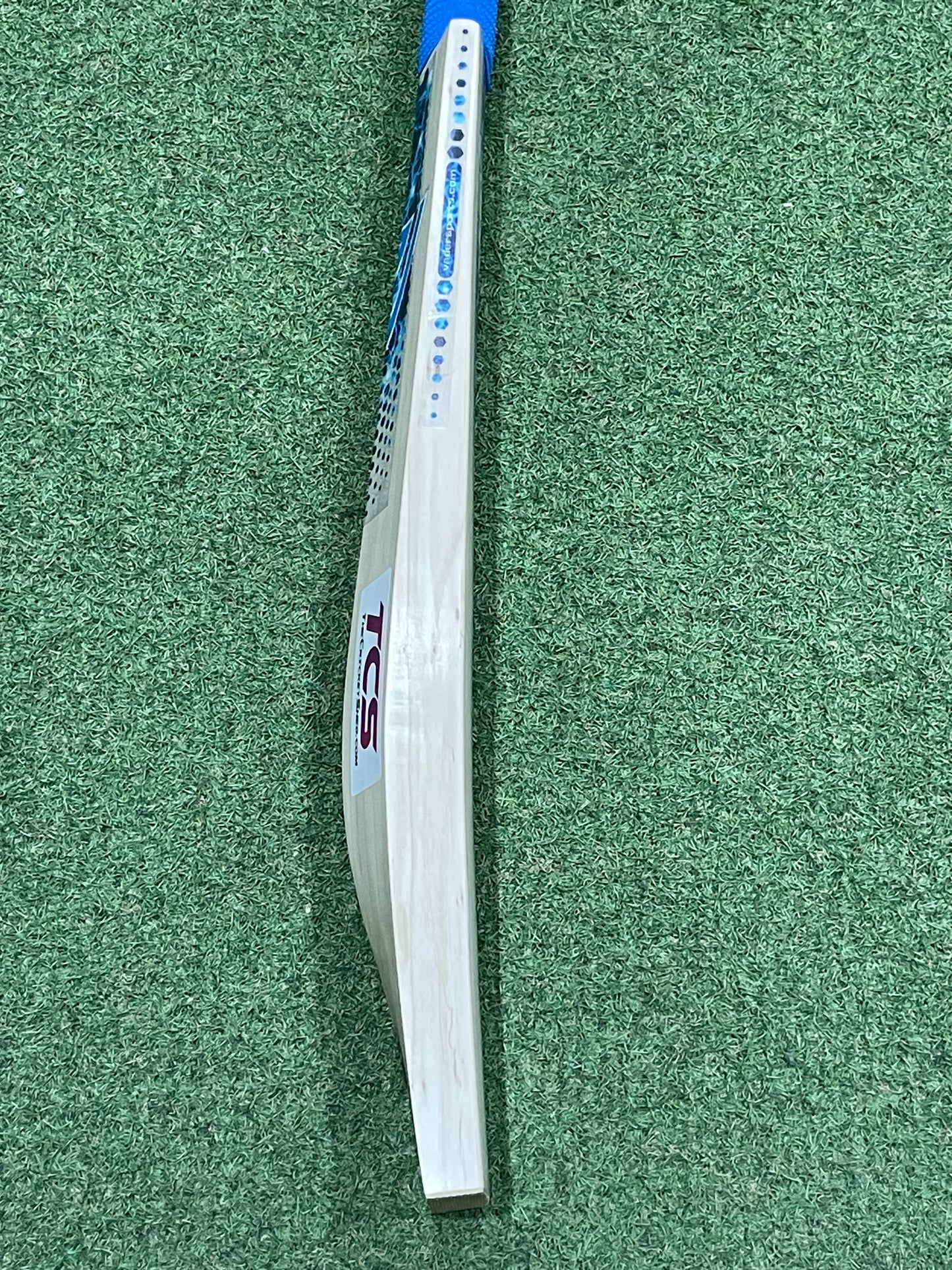 Vader Sports Blue Edition Cricket Bat (2lb 12oz)