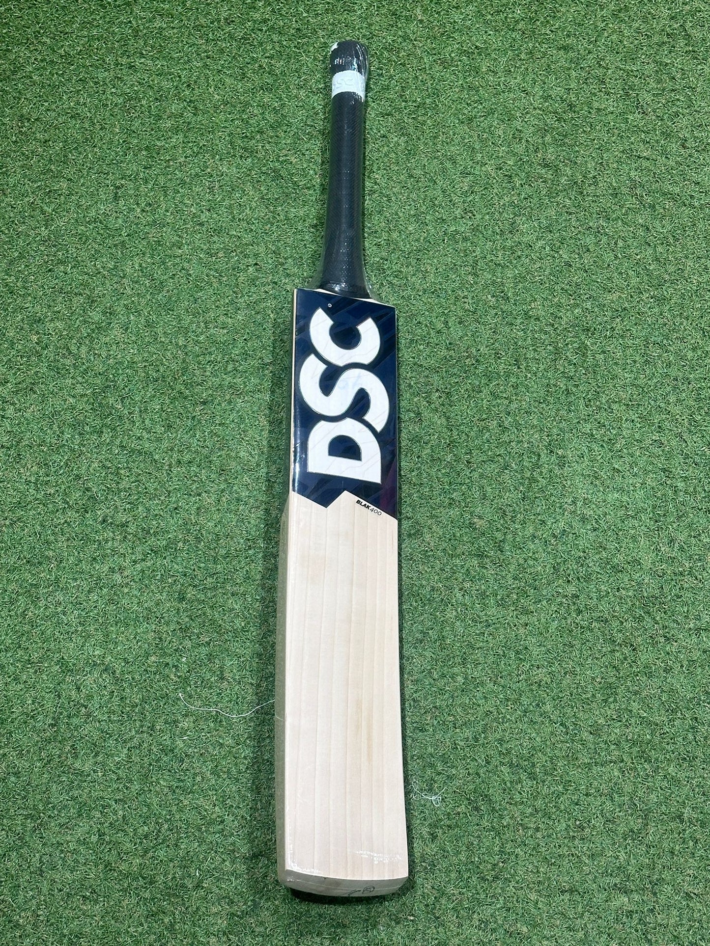 DSC Blak 400 Cricket Bat (2lb 8oz)