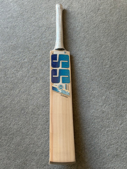 SS Ton Sky Flicker Cricket Bat (2lb 10oz)