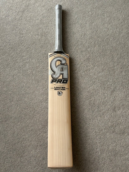 CA Pro Limited Edition Cricket Bat (2lb 10oz)