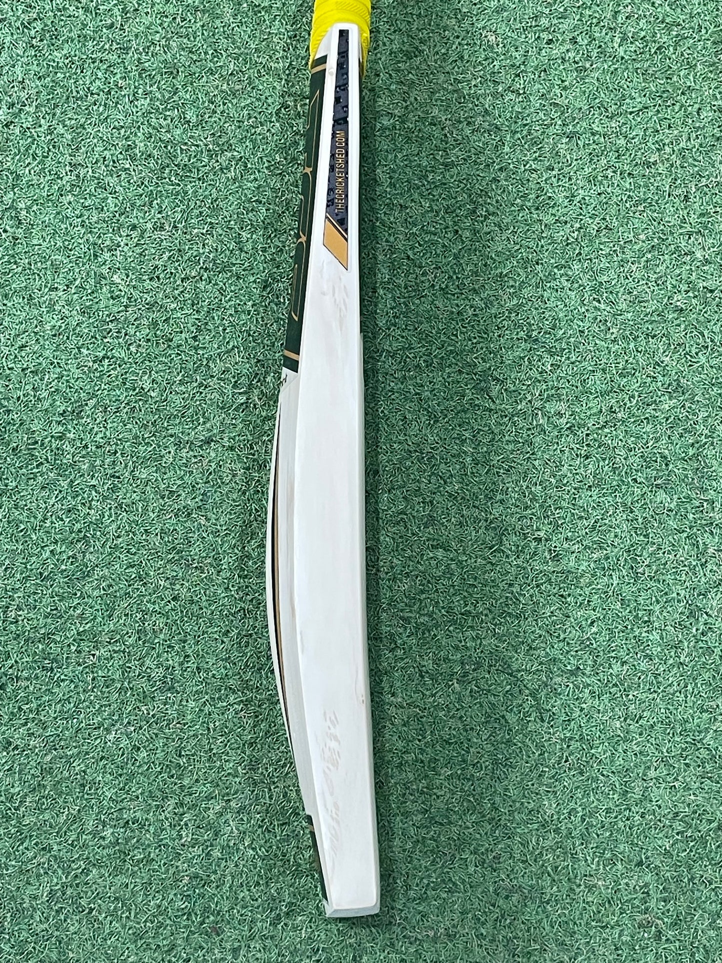 TCS Black Gold Cricket Bat (2lb 11oz)