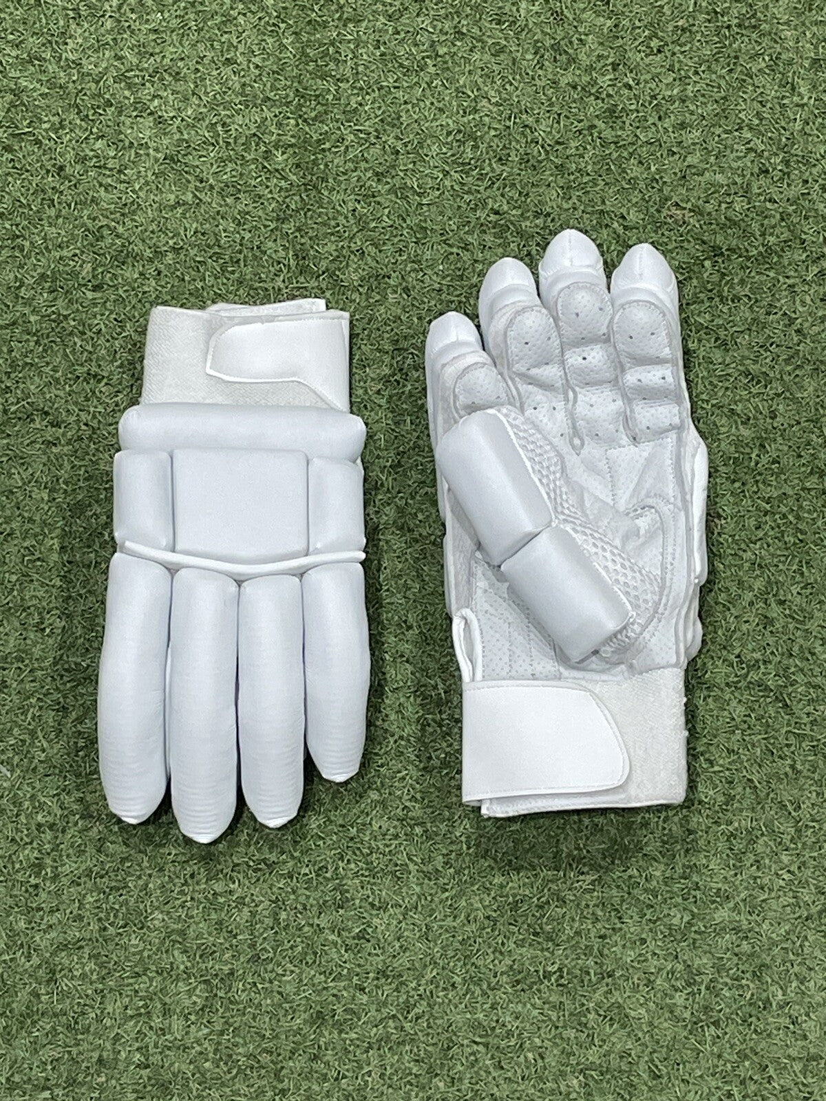 Unbranded Batting Gloves II - Brand New - Right Hand Men's Size