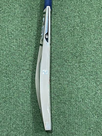 Used CA JR20 Cricket Bat (2lb 10oz) - Excellent Condition - Ready To Play