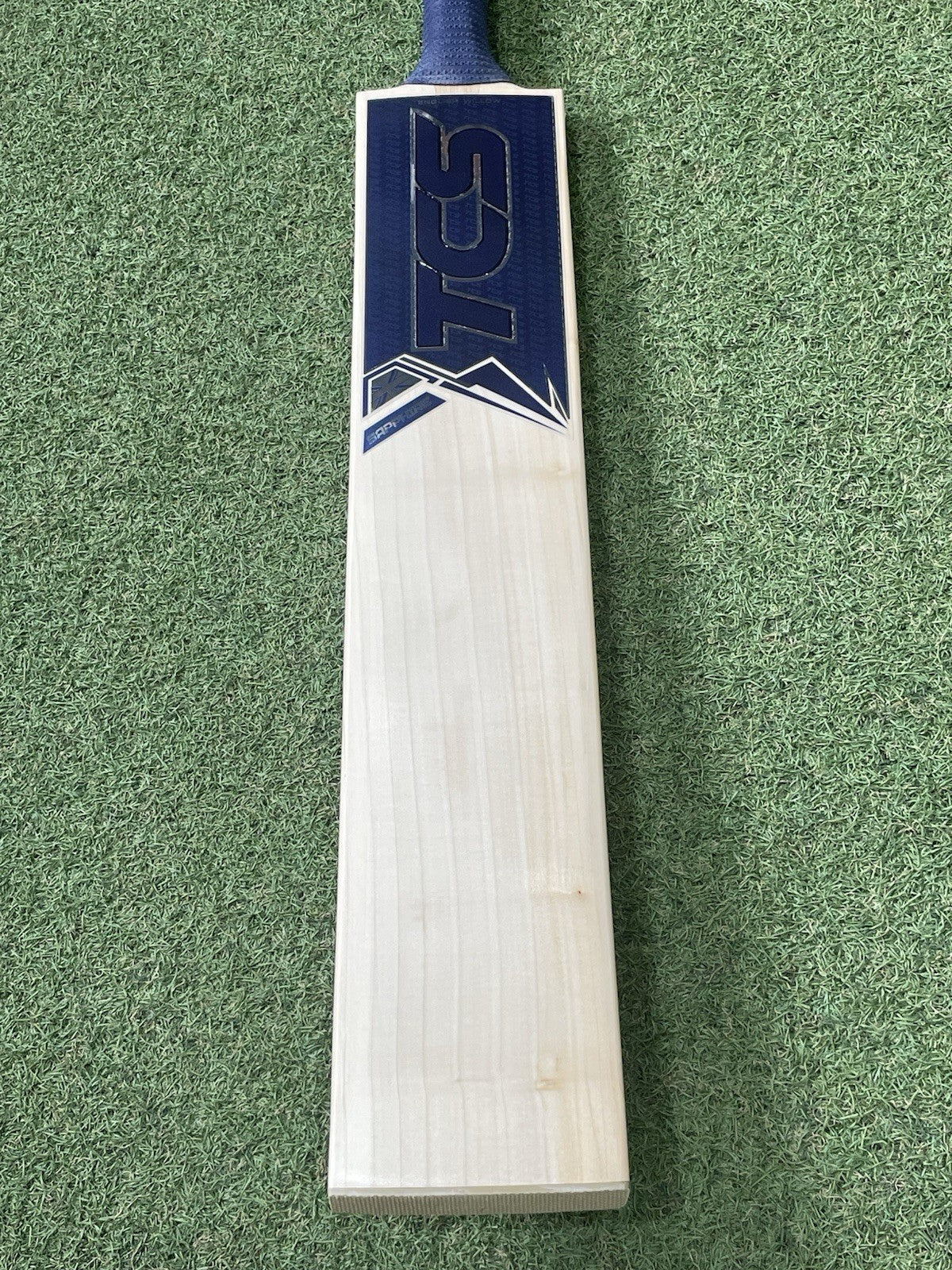 TCS Sapphire Short Blade Long Handle Cricket Bat (2lb 11oz) - Stunning