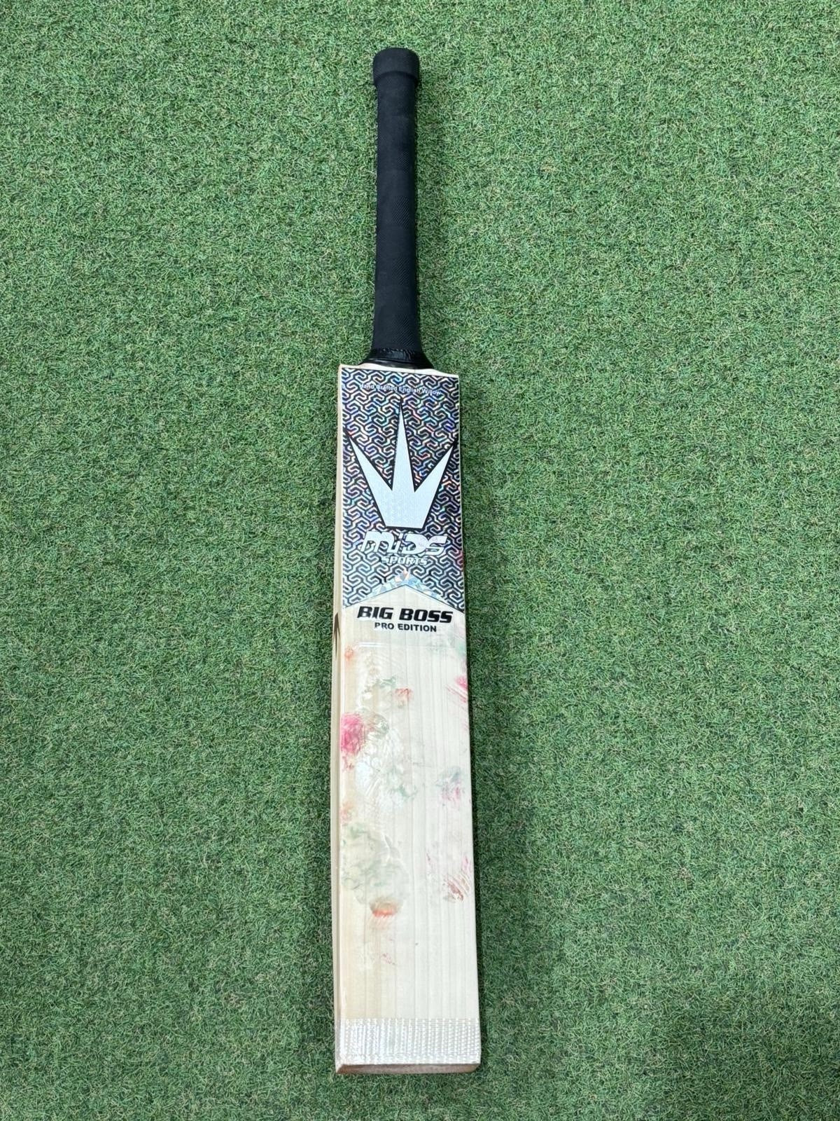 Used Mids Big Boss Pro Edition Cricket Bat (2lb 11oz) - Excellent Condition