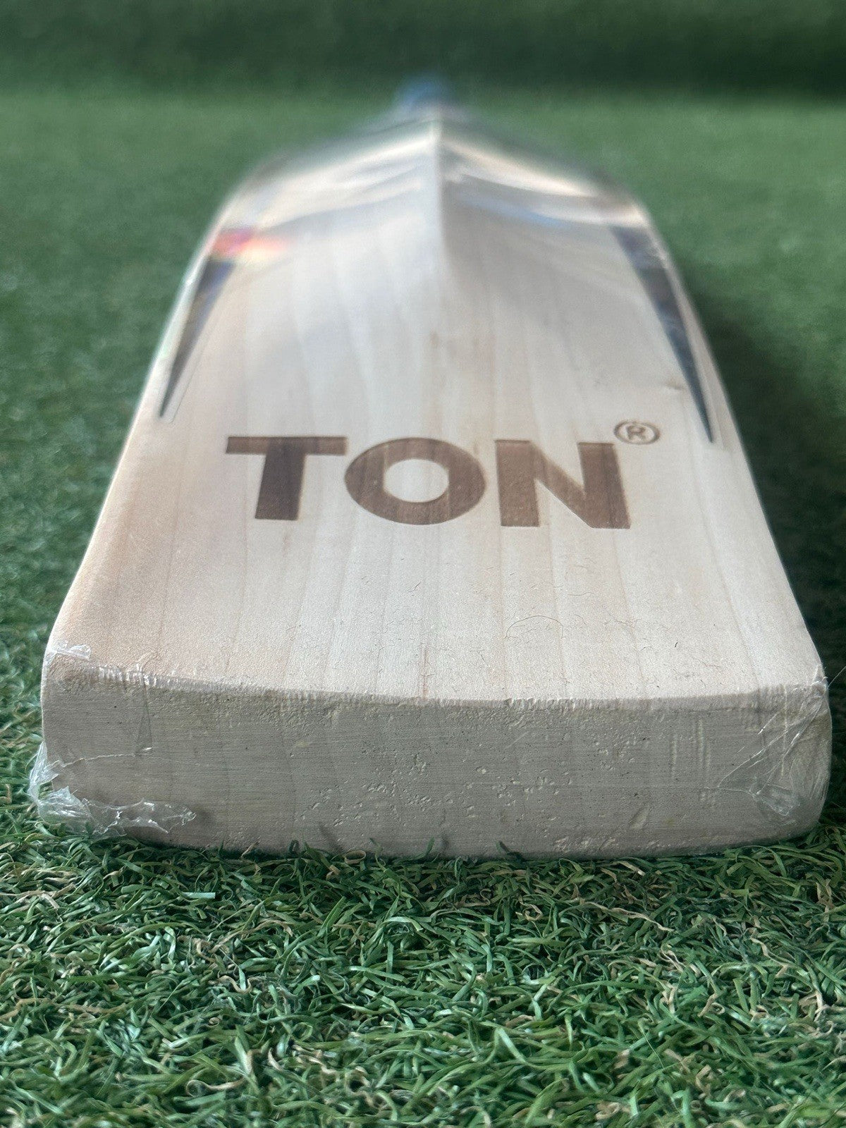 SS Players 3000 Cricket Bat - Brand New - Nicholas Pooran Profile - 2lb 10oz