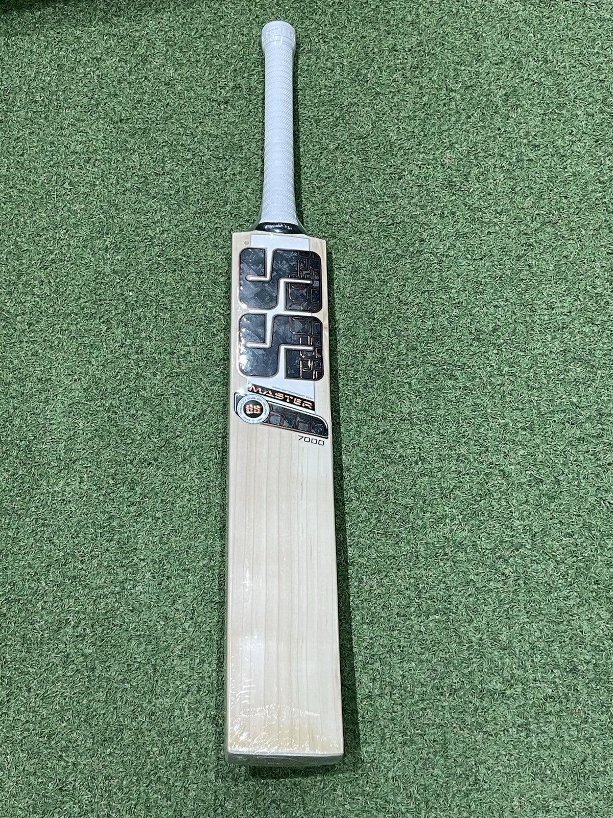 SS Master 7000 Cricket Bat - Brand New - Rare SRT Profile - 2lb 10oz - Exclusive