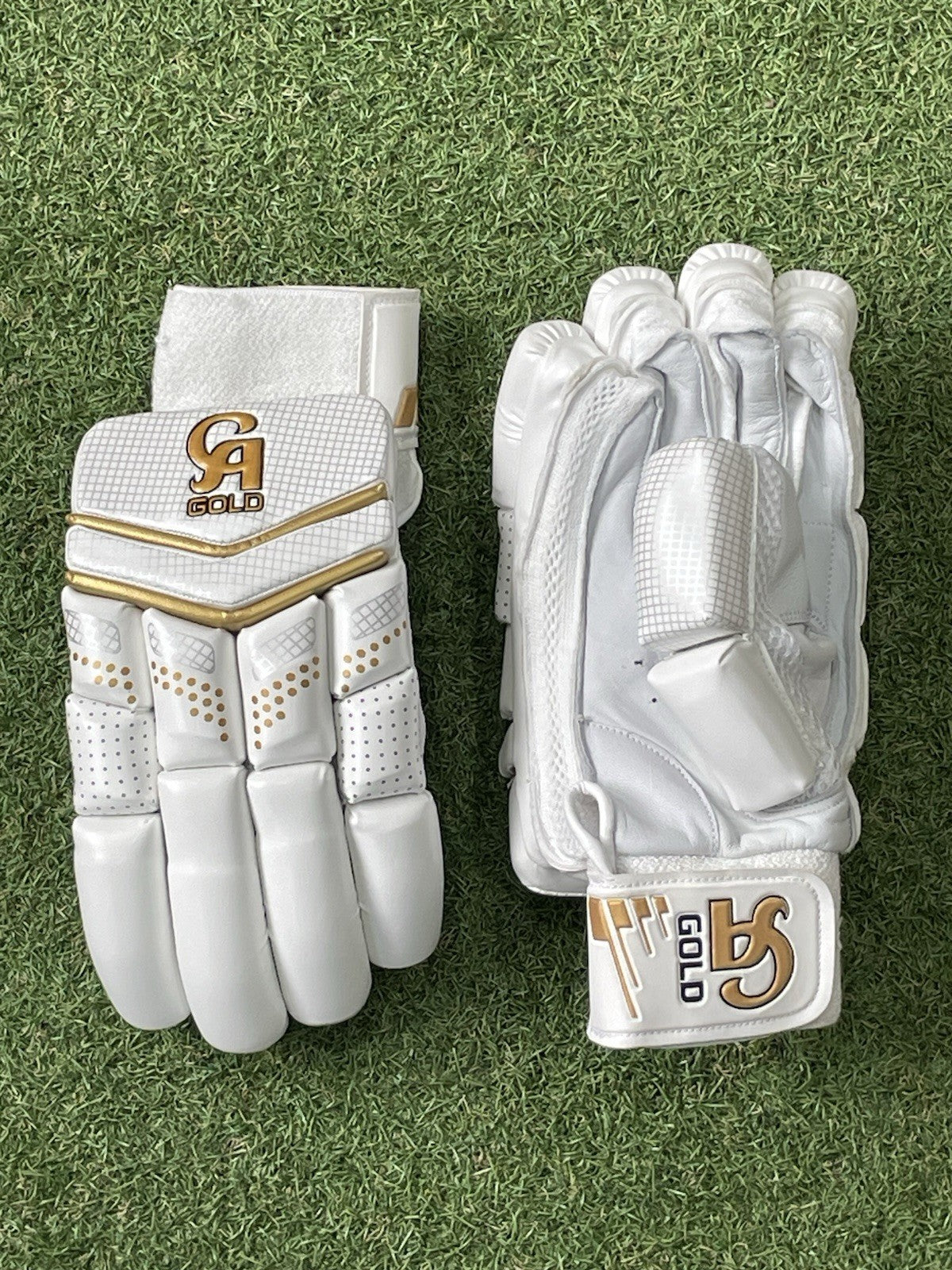 CA Gold 20k Batting Gloves - Brand New - Right Hand Mens Size