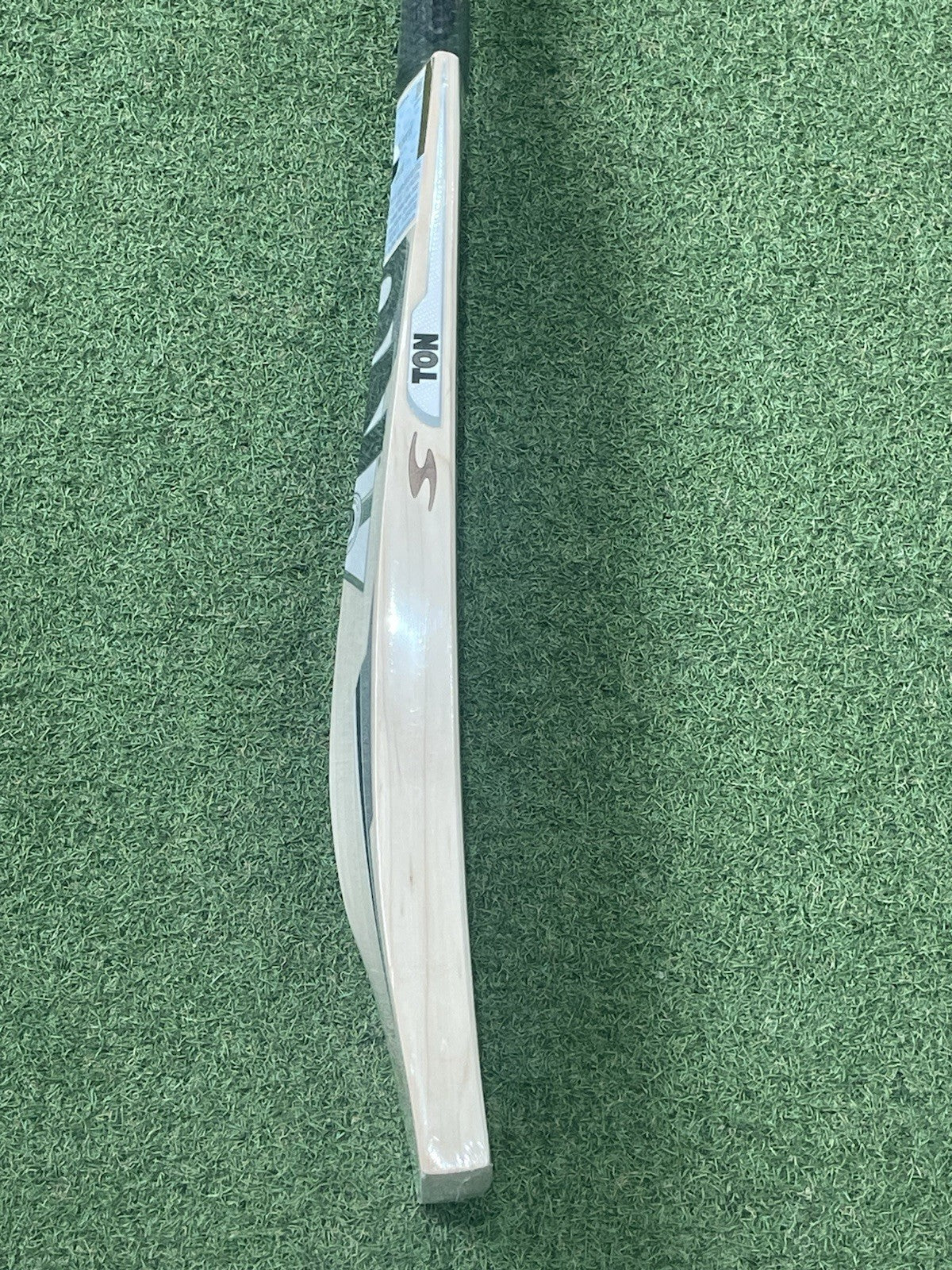 Ton Silver Edition Cricket Bat - Brand New - 2lb 10oz - Massive Profile