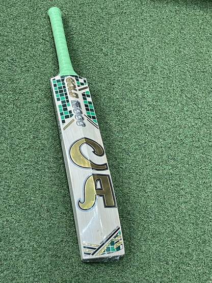 CA Gold 15000 Cricket Bat - Brand New - 2lb 9oz - Lovely Grains !