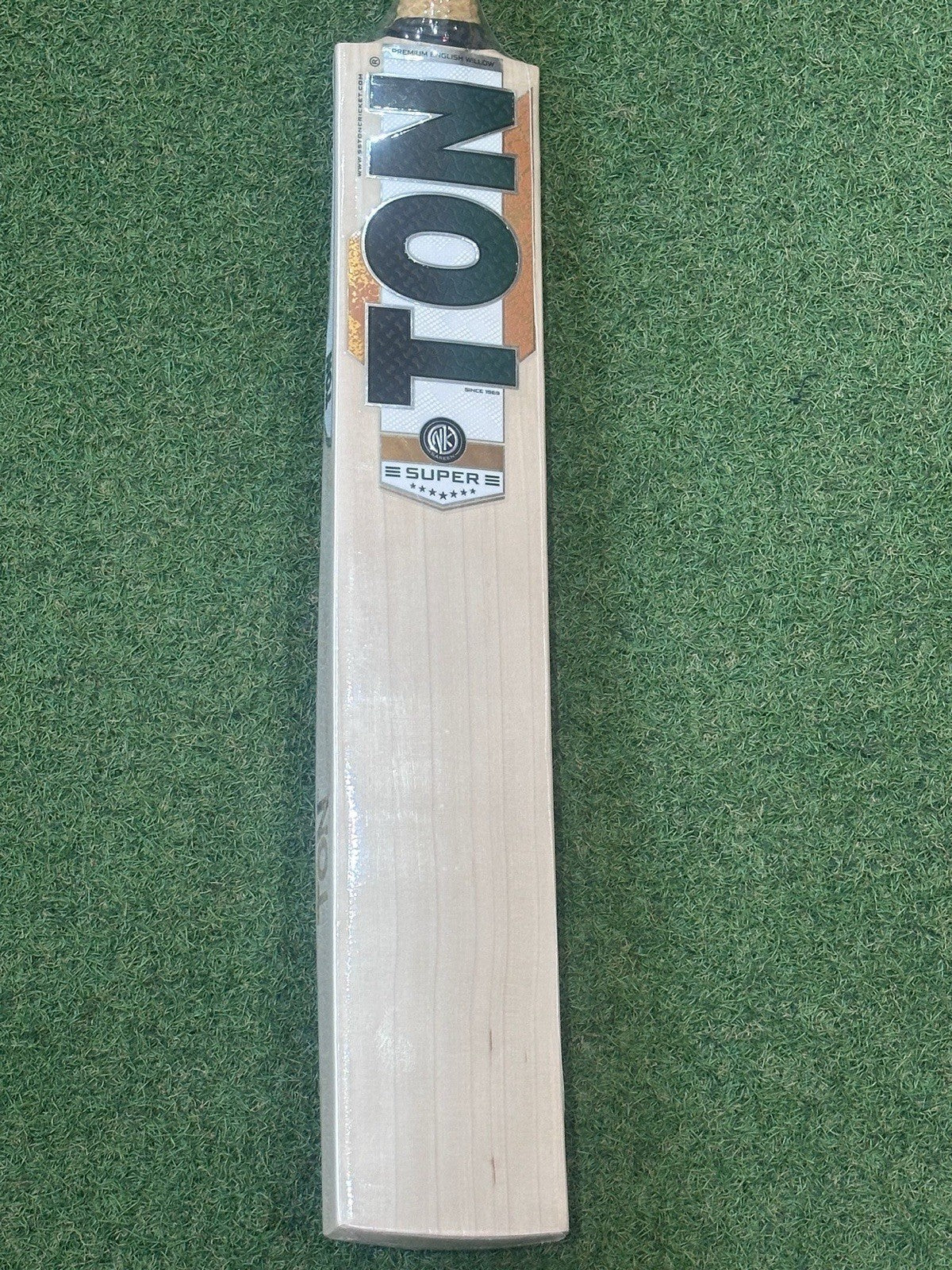 Ton Super Long Blade Cricket Bat - Brand New - 2lb 9oz - Very Rare!