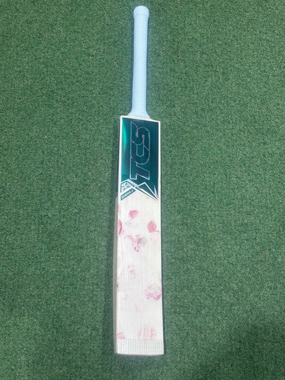 Used TCS Emerald Cricket Bat – 2lb 11oz - Excellent Condition