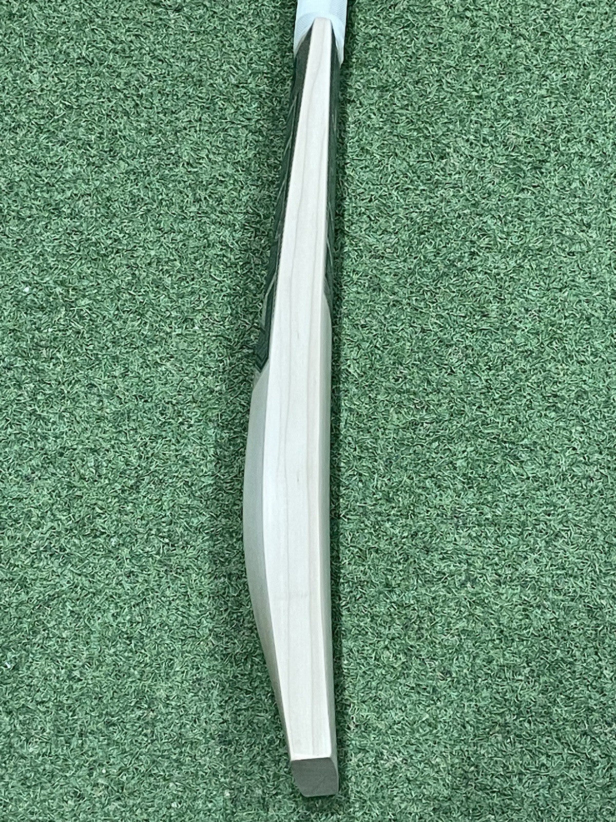 MB Malik UMZ Goat Cricket Bat - Brand New - 2lb 8oz - Full Profile! Exclusive!