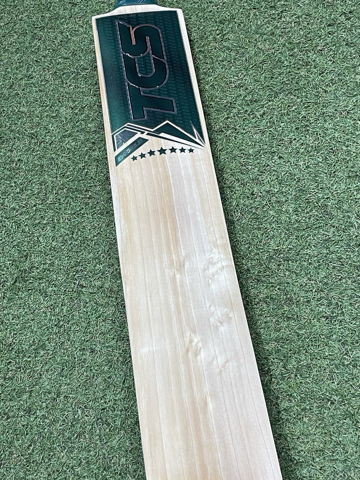 TCS Emerald 7 Star Cricket Bat - Brand New - 2lb 10oz - Exclusive!