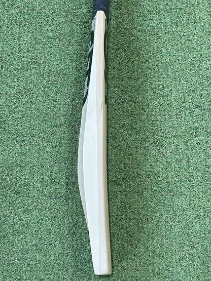 CA Revolution Laminated (Double Wood) Cricket Bat (2lb 11oz) - Beautiful Bat