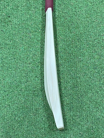 CP Pro Cricket Bat - Brand New - 2lb 10oz - Lovely Ping! Clean Sap Wood!