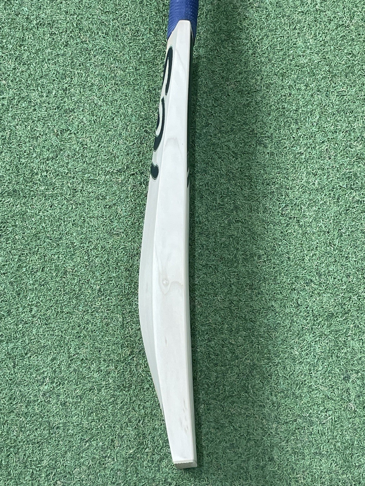 TCS Sapphire Short Blade Long Handle Cricket Bat (2lb 11oz) - Stunning