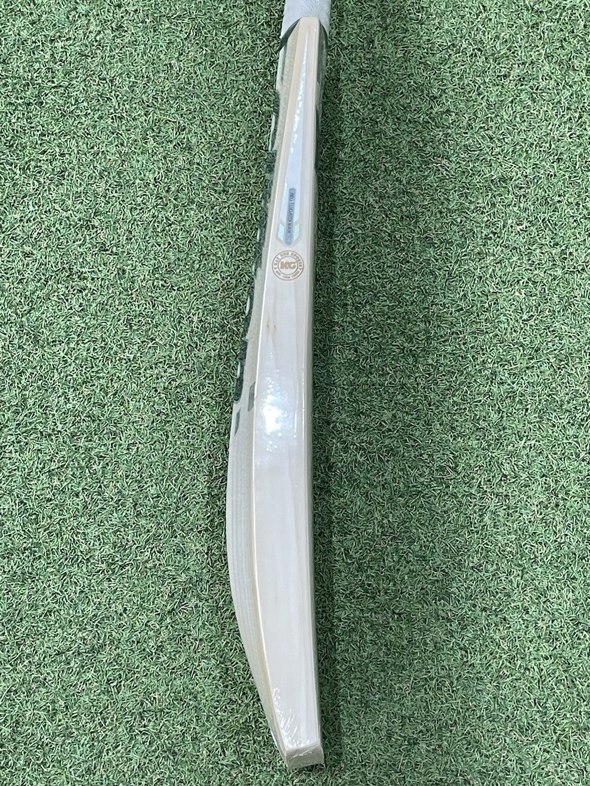 KG Legacy Players Cricket Bat - Brand New - Massive Profile - 2lb 10oz