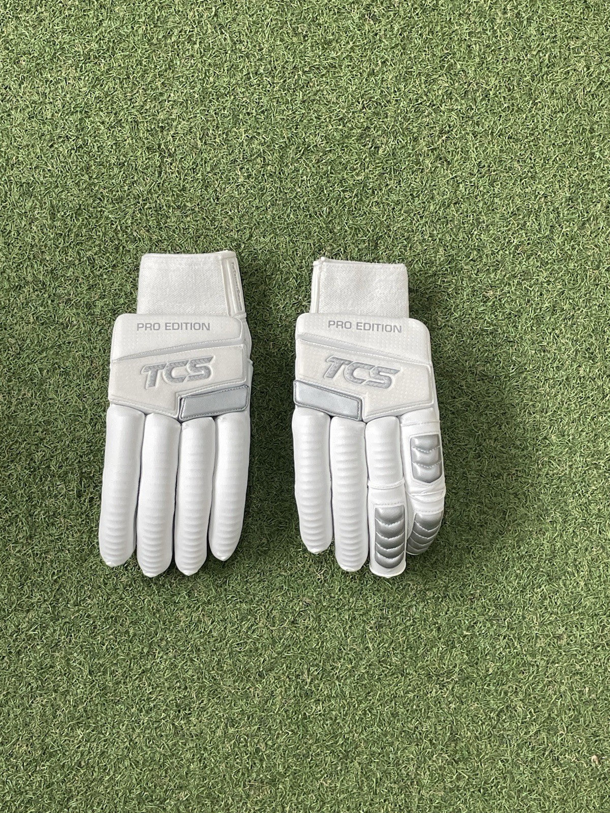 TCS Pro Edition Batting Gloves - Brand New - Right Hand Men's Size