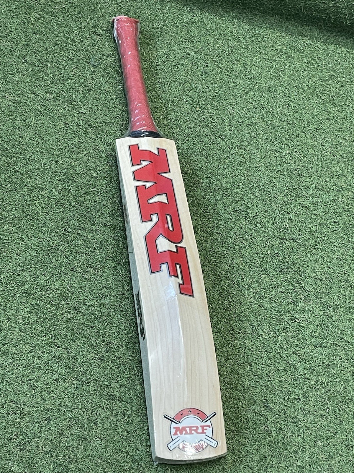 MRF VK Run Machine Cricket Bat - Brand New - 2lb 9oz - Lovely Balance !