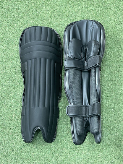 Unbranded Black Batting Pads - Ambidextrous Mens Size - Brand New - Two Strap!