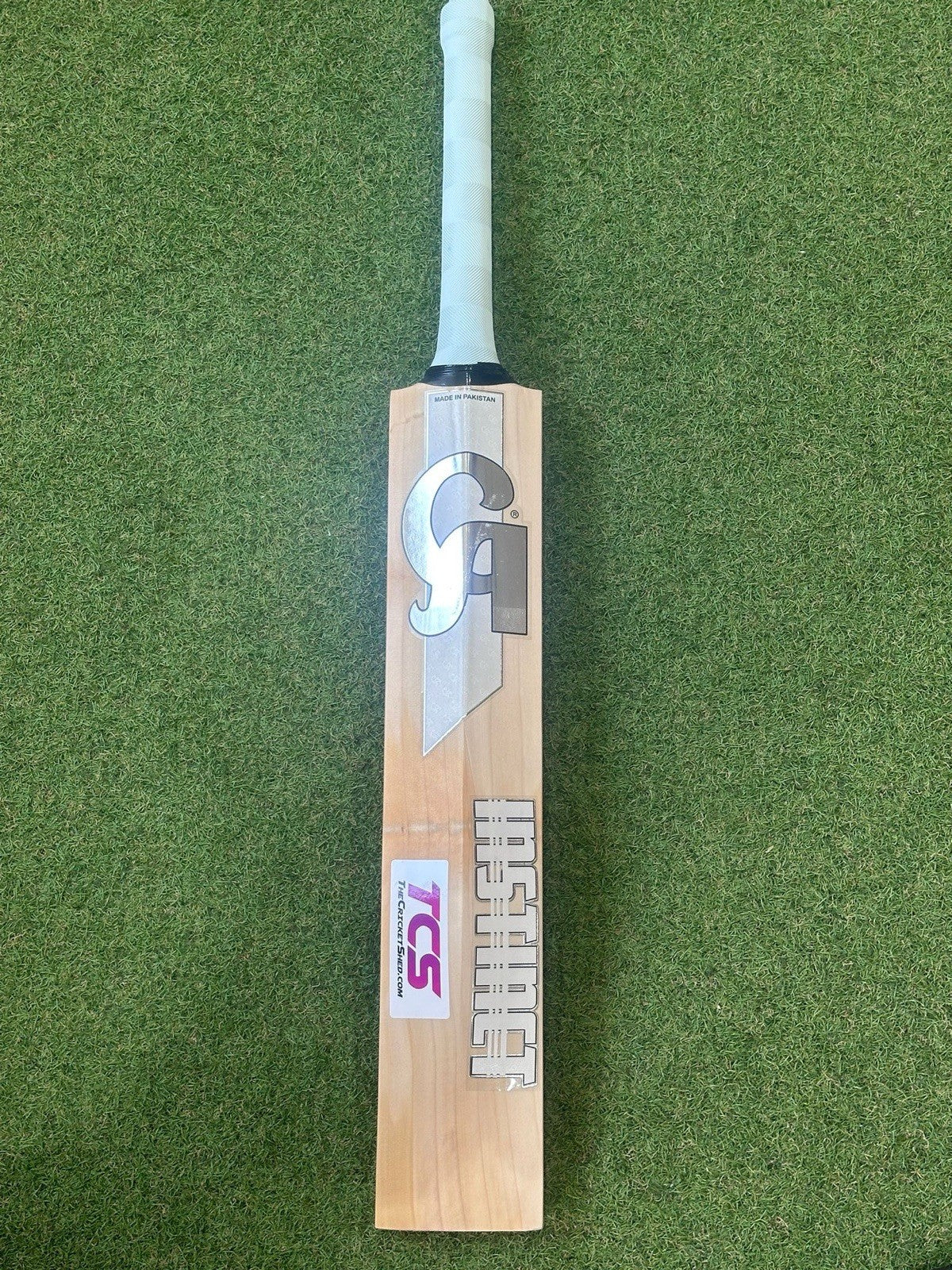 CA Instinct Butterfly Cricket Bat - Brand New - 2lb 9oz - Lovely Balance!