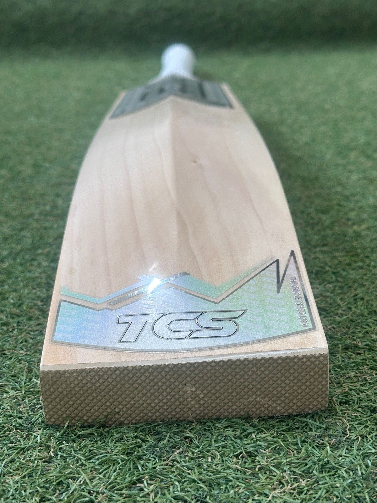 TCS Pearl Cricket Bat - Brand New - 2lb 10oz - Exclusive! UK Made!