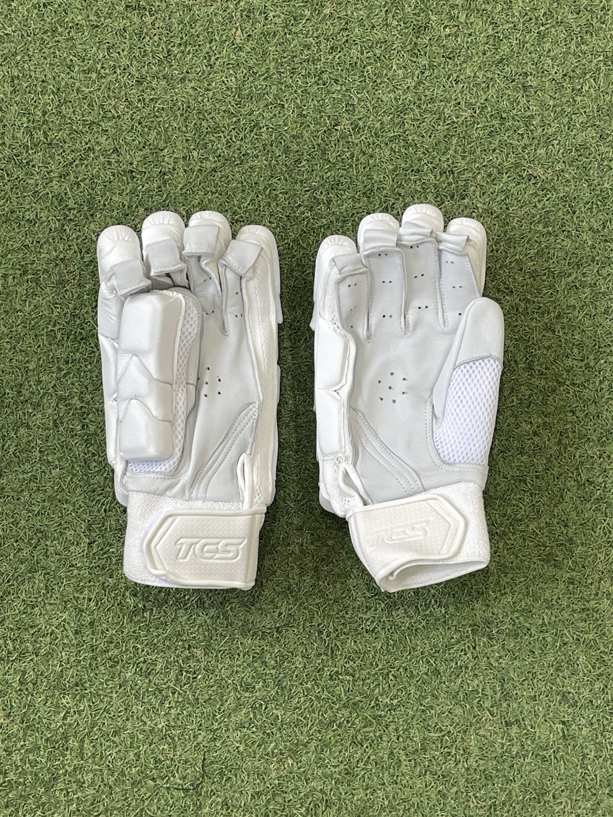 TCS ICON Batting Gloves - Brand New - Left Hand Men's Size