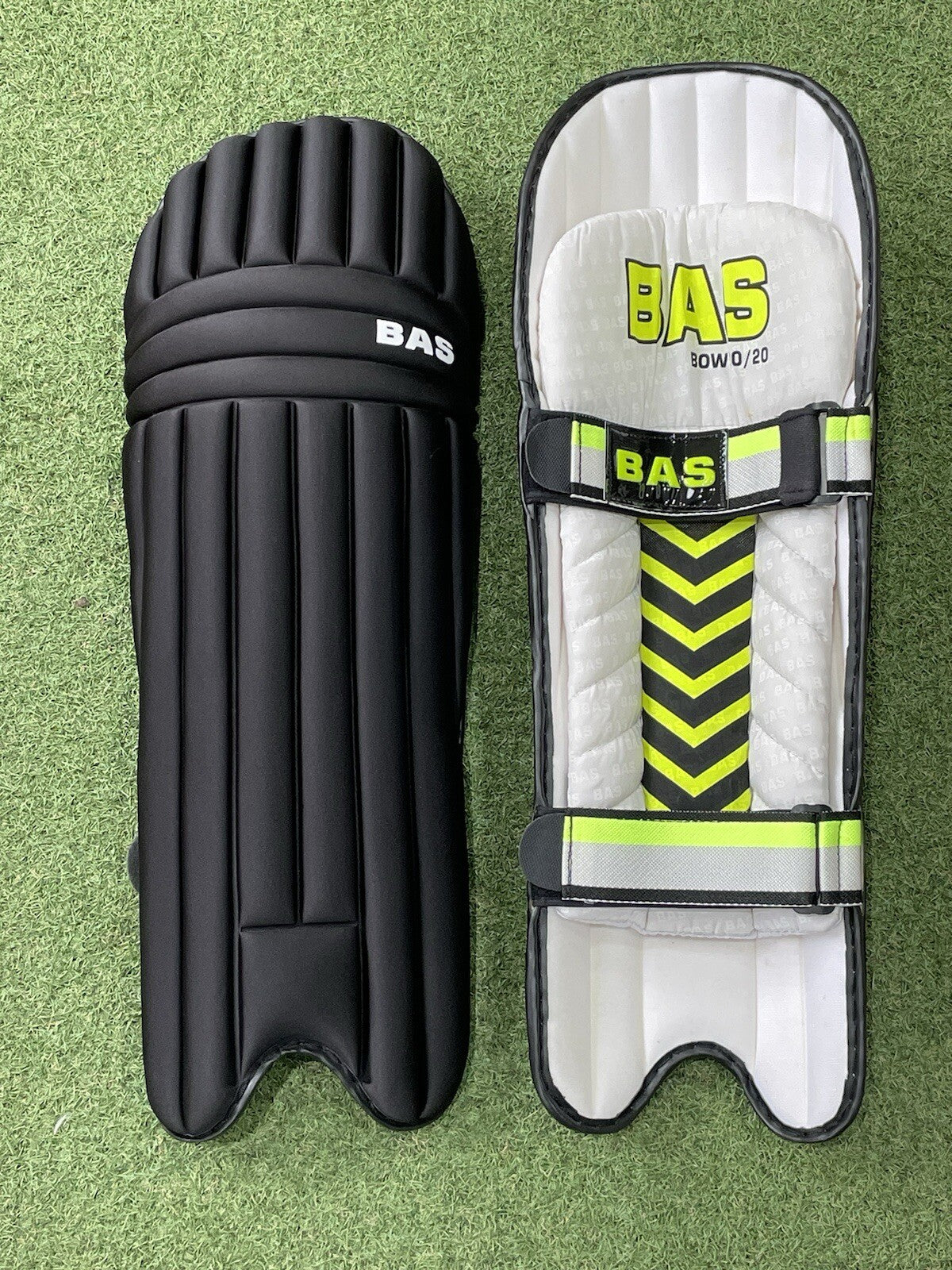 BAS Bow Black 2020 Batting Pads - Ambidextrous Mens Size - Brand New