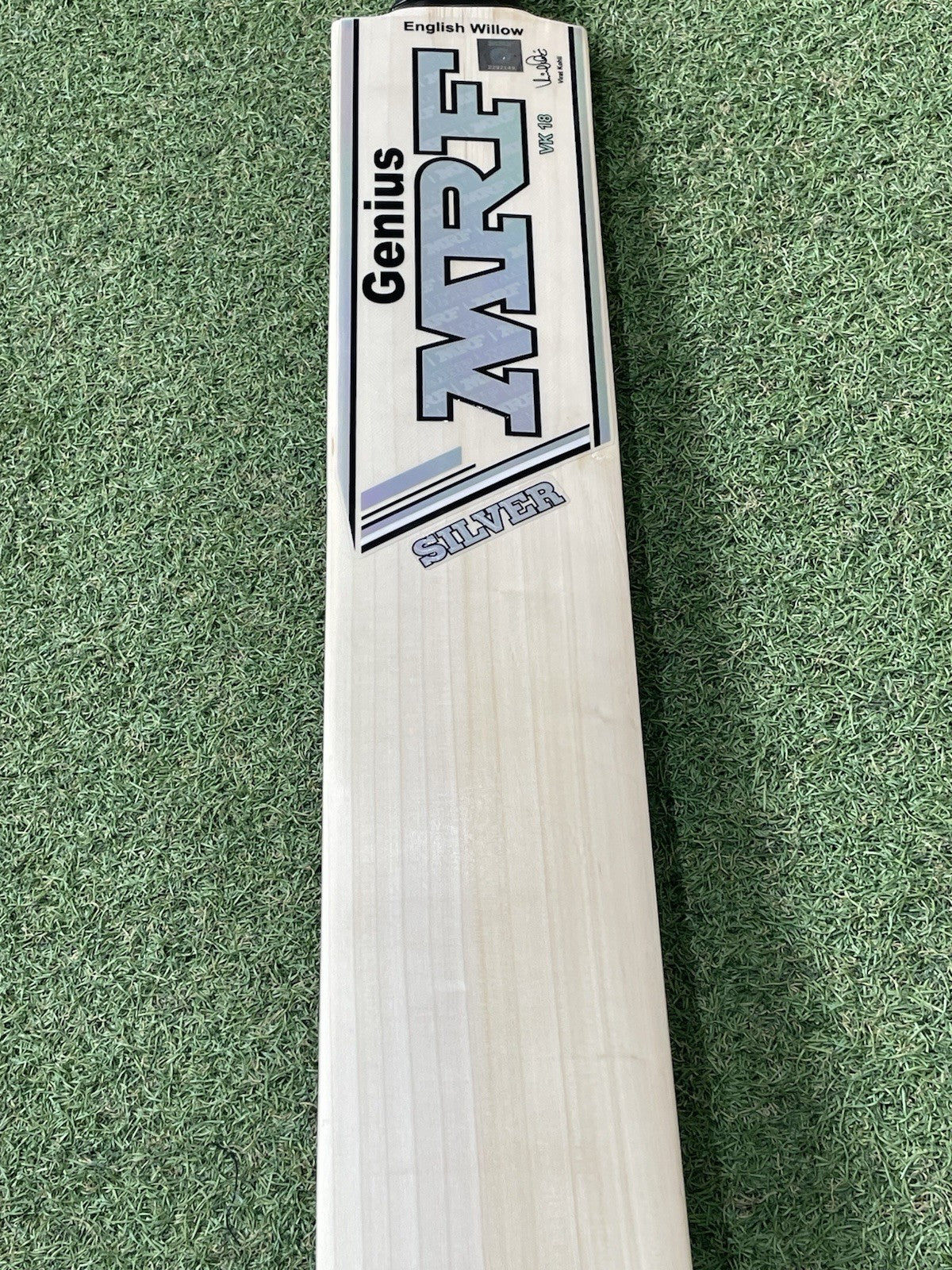 MRF VK18 Silver Cricket Bat (2lb 10oz) - Lovely Balance ! Exclusive !