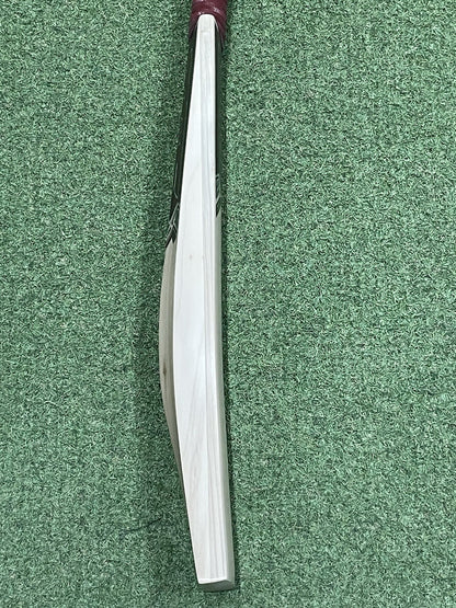 TCS Ruby Player Laminate Cricket Bat - Brand New - 2lb 11oz - Lovely Grains