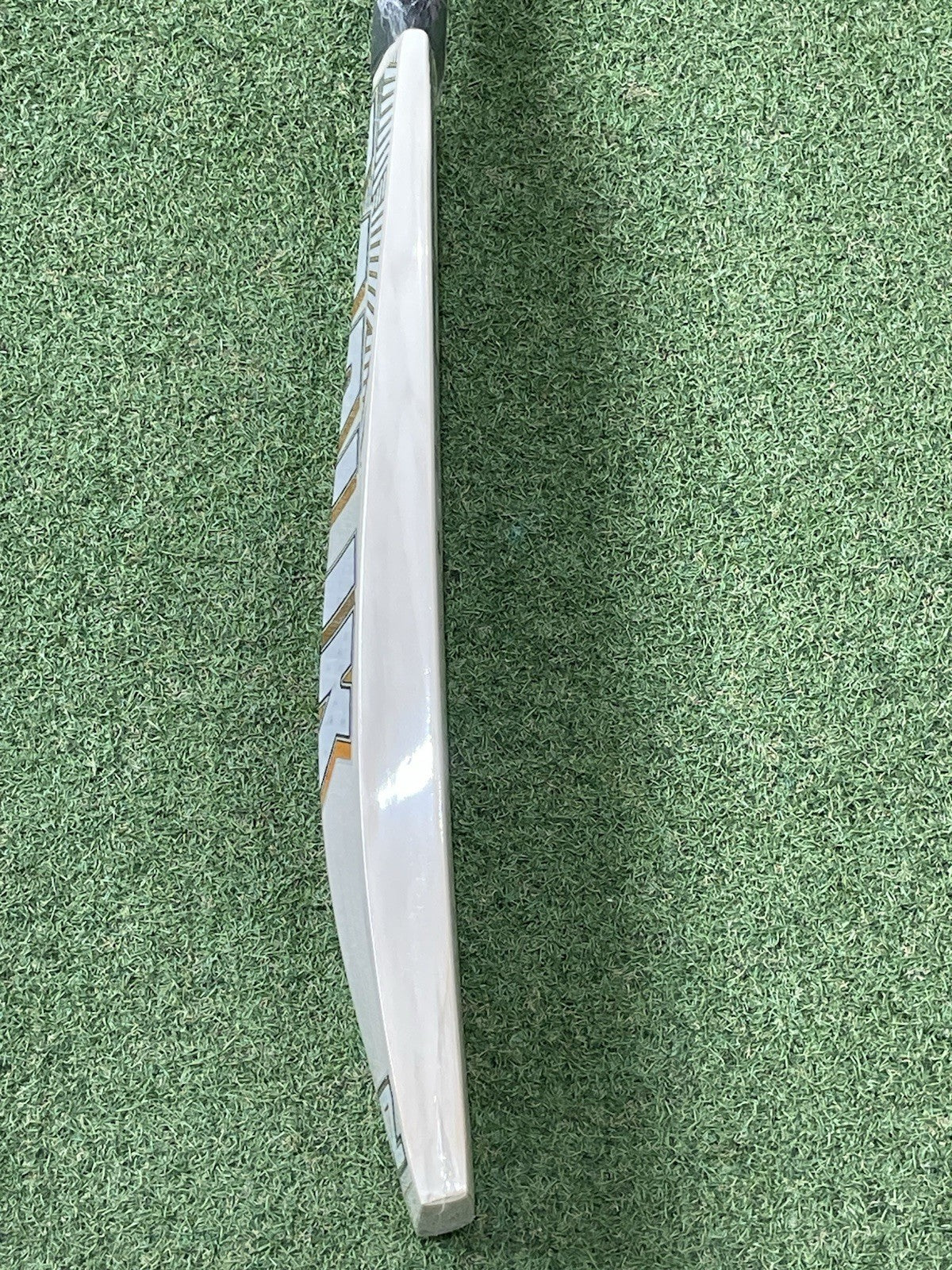 MB Malik UMZ AB57 Cricket Bat - Brand New - 2lb 10oz - Exclusive !