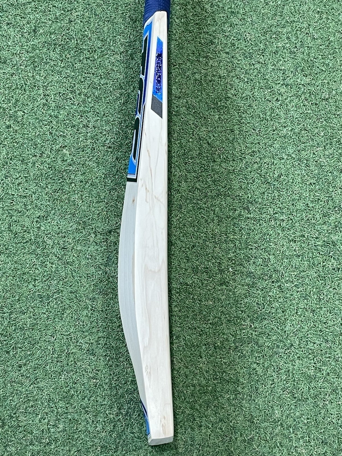 TCS Icon Cricket Bat - Brand New - 2lb 9oz - Exclusive! New Range!