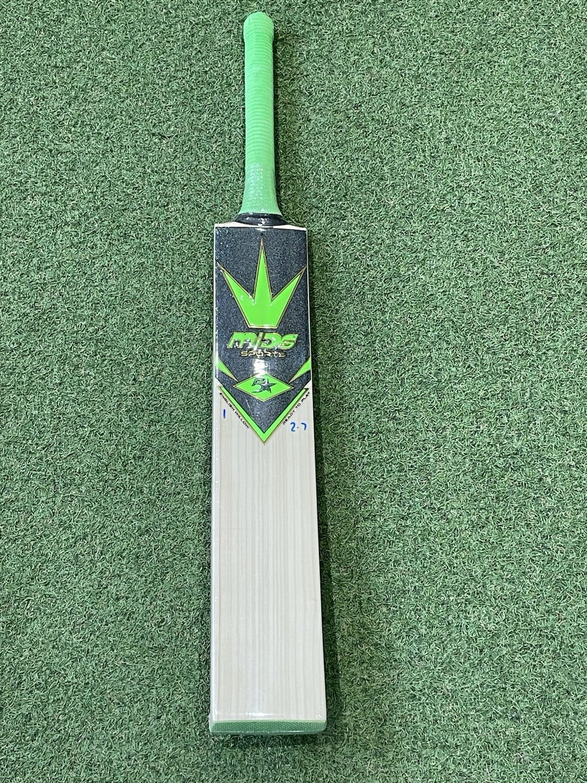 MIDS 5 Star Cricket Bat - Brand New - 2lb 7oz - Stunning Grains - Great Ping!