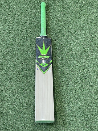 MIDS 5 Star Cricket Bat - Brand New - 2lb 7oz - Stunning Grains - Great Ping!