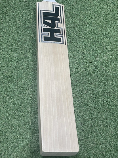 Hell 4 Leather (H4L) Pro Grade Cricket Bat (2lb 11oz) - Big Edges