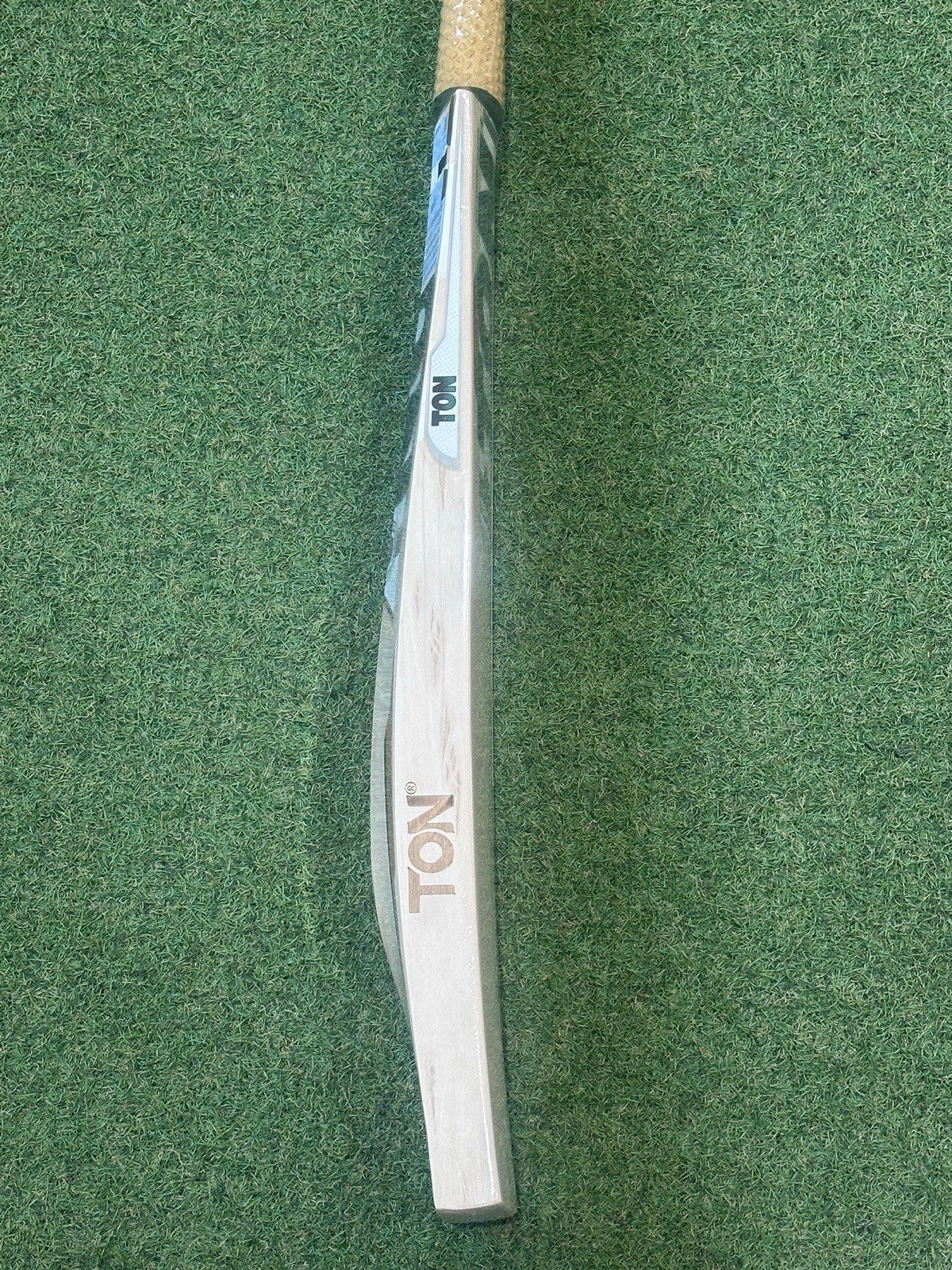Ton Super Long Blade Cricket Bat - Brand New - 2lb 9oz - Very Rare!