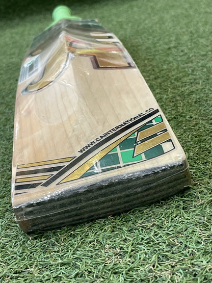 CA Gold 15000 Cricket Bat - Brand New - 2lb 8oz - Lovely Grains !