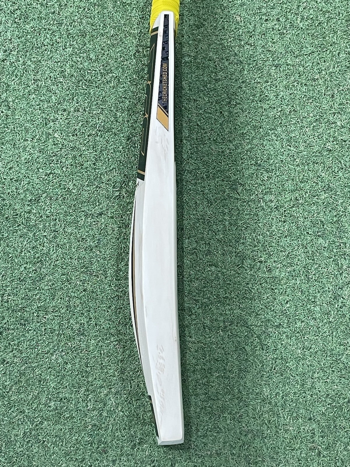 TCS Black Gold Cricket Bat - Brand New - 2lb 11oz - Full Profile