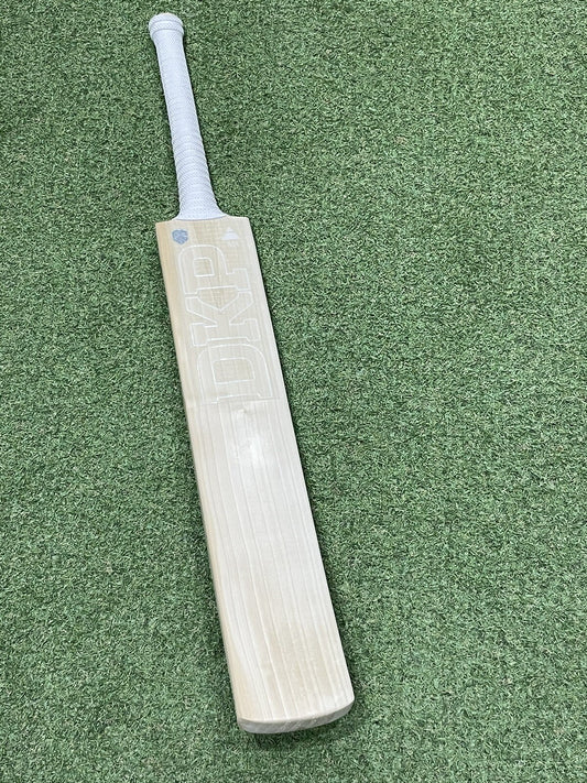 DKP Air Cricket Bat - Brand New - 2lb 10oz - Stunning Grains! Exclusive!