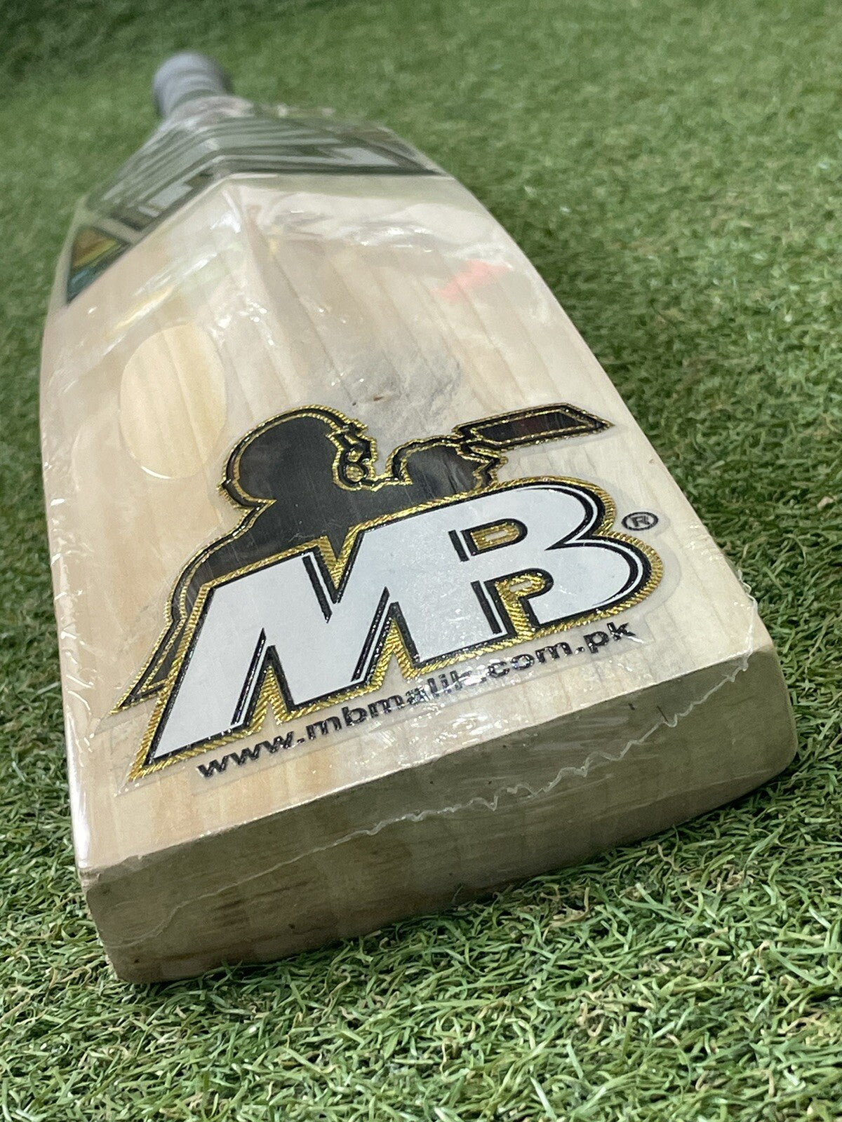 MB Malik KG Pro 2.0 Cricket Bat - Brand New - 2lb 10oz - Lovely Grains