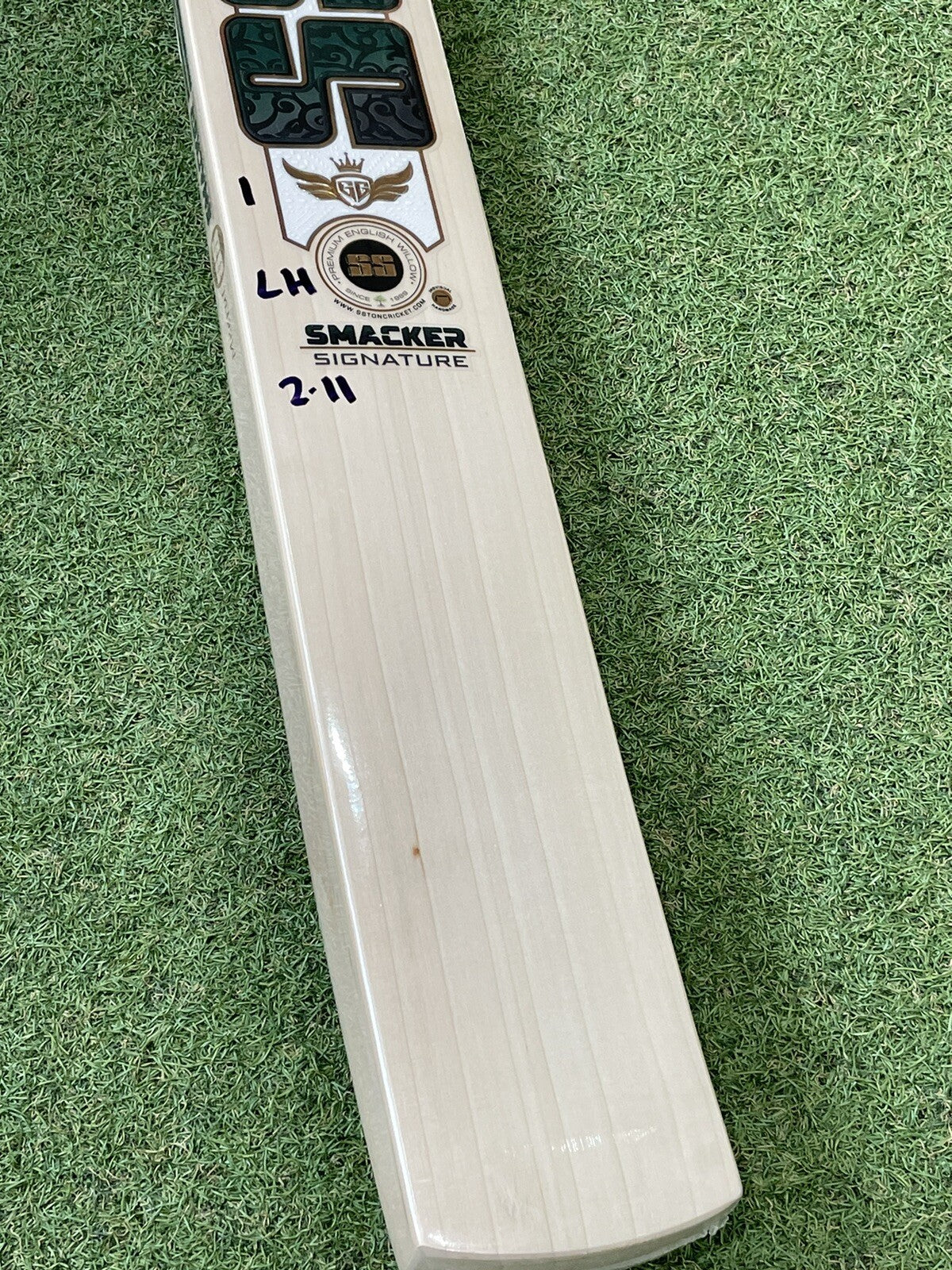 SS Smacker Signature Long Handle Cricket Bat - Brand New - 2lb 11oz