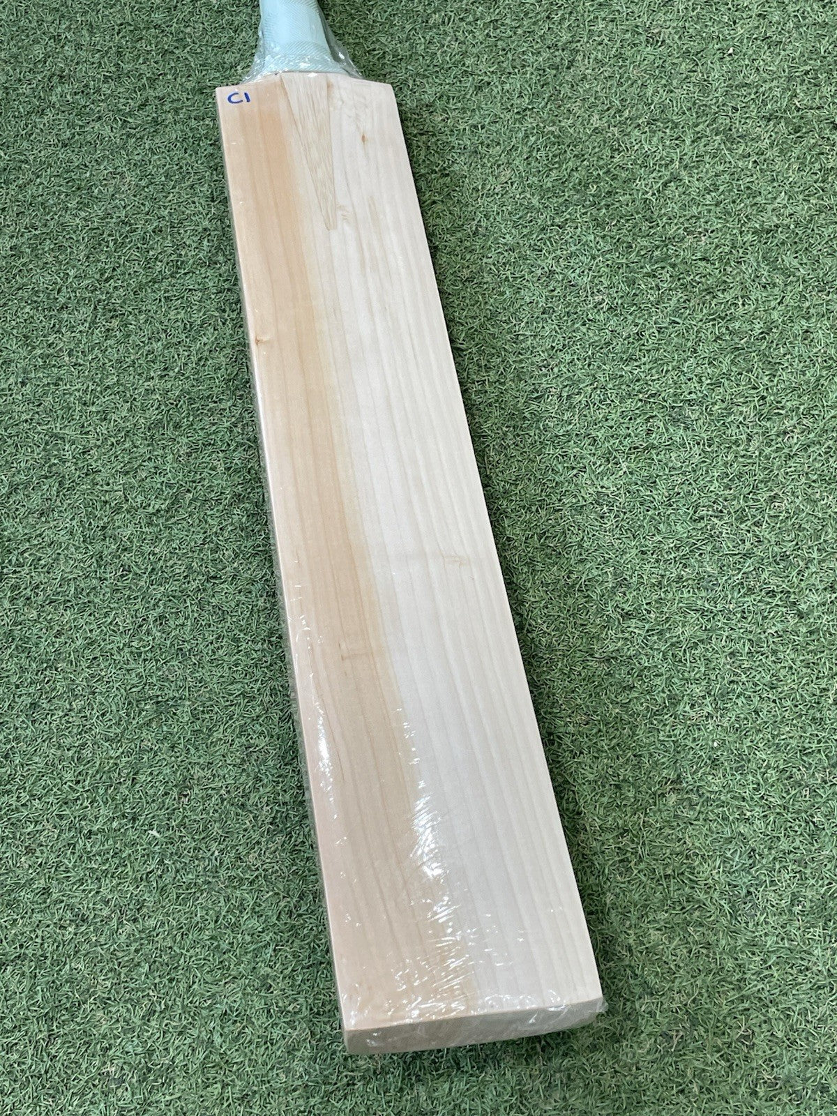 CA Plain Cricket Bat - Brand New - 2lb 11oz - Full Profile No Concaving! Rare!