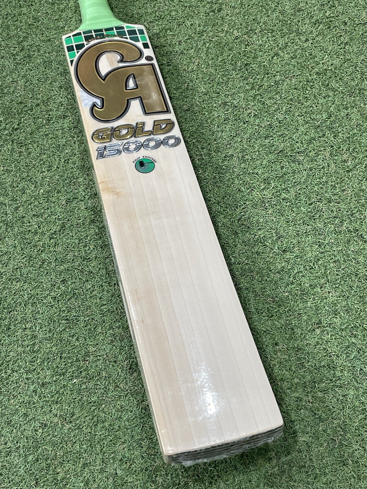 CA Gold 15000 Cricket Bat - Brand New - 2lb 9oz - Lovely Grains !