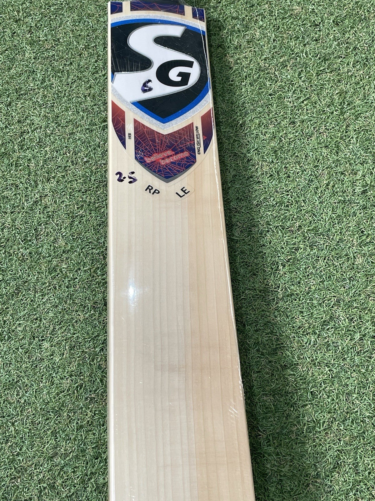 SG RP LE Size 6 Junior Cricket Bat - Brand New - 2lb 5oz - Stunning Grains!