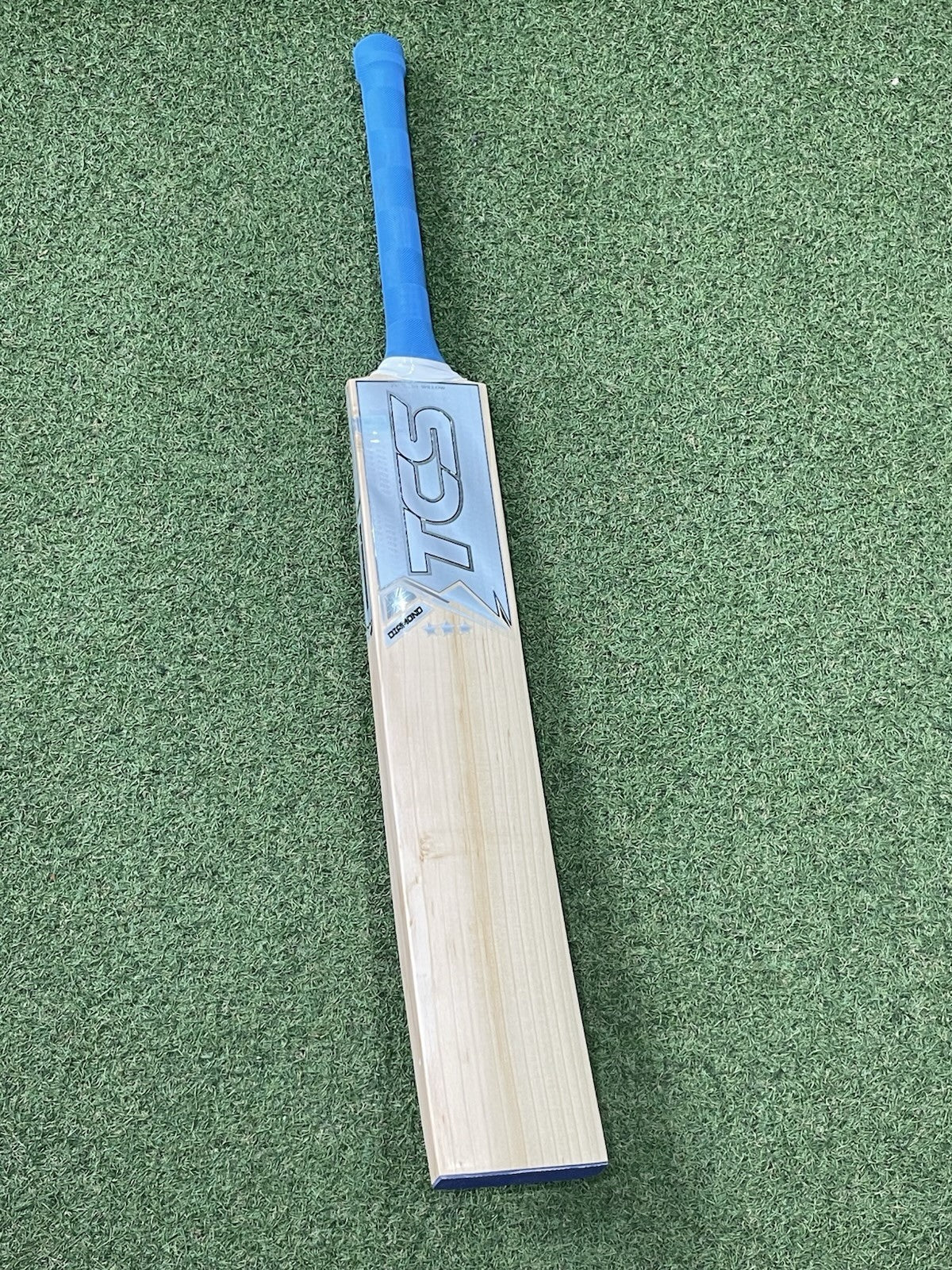 TCS Diamond 3 Star Cricket Bat - Brand New - 2lb 10oz - Exclusive!