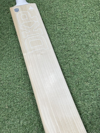 DKP Air Cricket Bat - Brand New - 2lb 10oz - Stunning Grains! Exclusive!