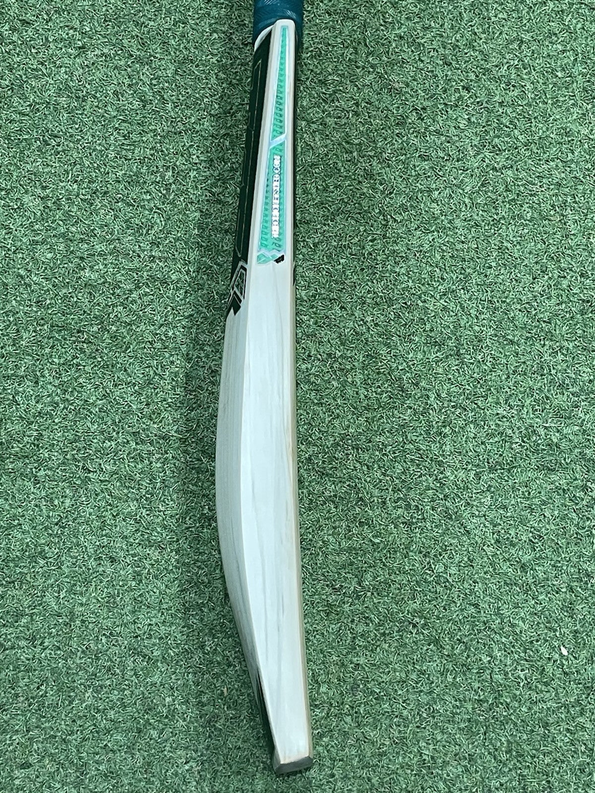 TCS Emerald 7 Star Cricket Bat - Brand New - 2lb 10oz - Exclusive!