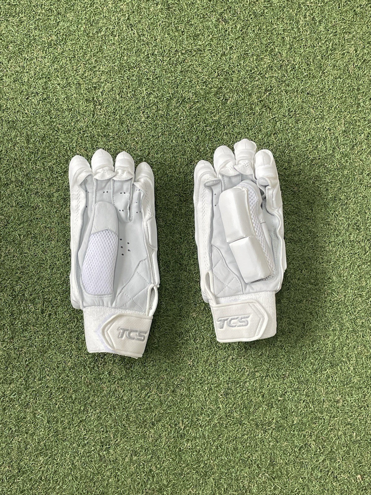 TCS Pro Edition Batting Gloves - Brand New - Right Hand Men's Size