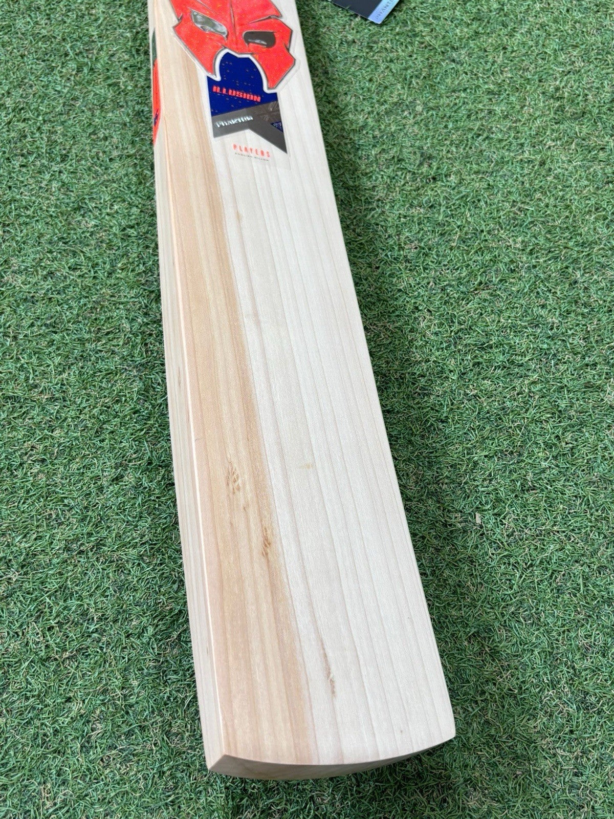 Phantom Illusion Players Cricket Bat - 2lb 8oz - Brand New! Exclusive!